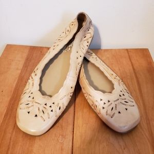 Square toe tan leather flats easy on  size 10 boho beachy cottagecore praire